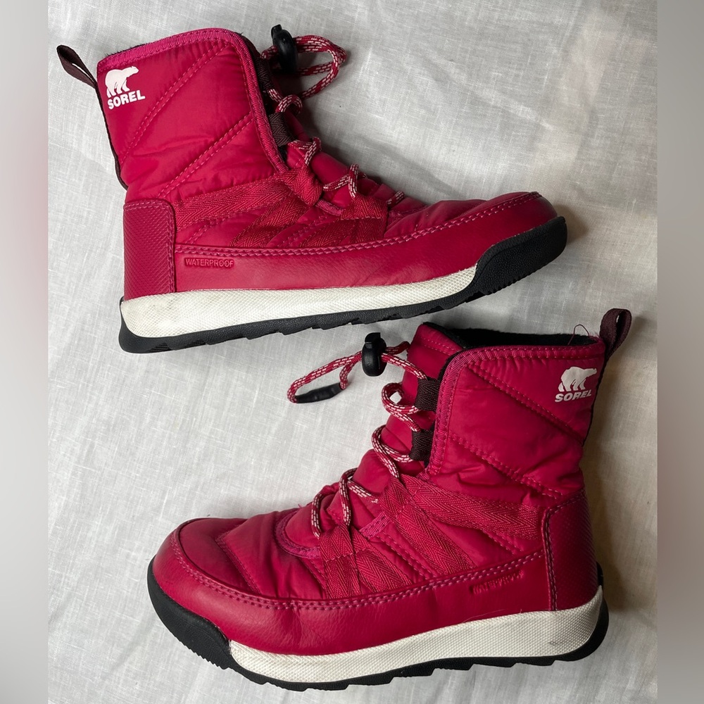 Sorel Girl's Whitney II Waterproof Outdoor Insulated Winter Snow Boots Sz 1 Kids